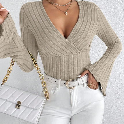 Ladies' autumn and winter apricot-colored V-neck long-sleeved slim striped T-shirt knitted sweater, sexy knitted top