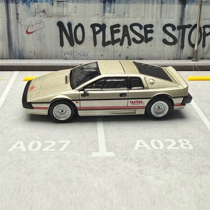 MGT 1/64 Lotus Esprit Turbo Alloy Diecast Model Car Collection Toy Station Vehicle Gift For Adults (Without  packaging)