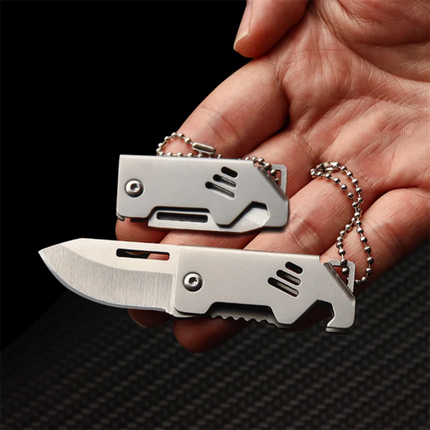 New Outdoor Folding Pocket Knife Keychain D2 Steel Sharp Cutting Camping Survival Tool Bottle Opener Portable Key Chain Pendant