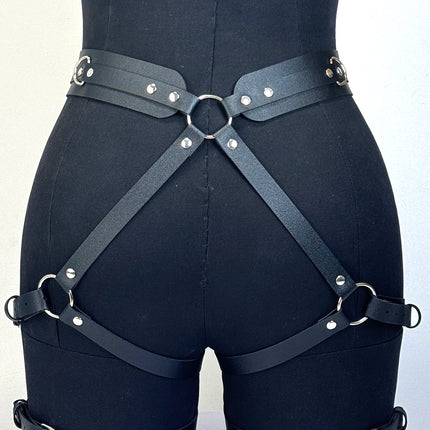 Women Sexy Thigh Garter Belt Gothic Leather Belt Bondage Buttock Suspenders Punk Erotic Swordbelt Adjustable Harness Accessory