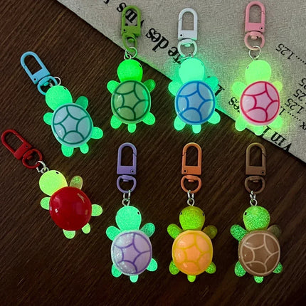 1/8Pcs Colorful Luminous Turtle Keychain Cartoon Glow in-the-dark Color Keyrings Resin Sweet Sea Animal Bag Pendant Hangings