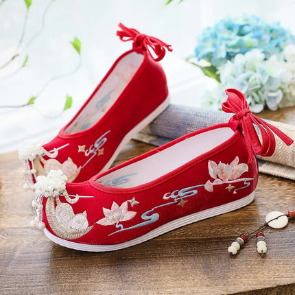 Chasing Moon Hot Sale Of The Season New Style Ming Dynasty Hanfu Shoes National Style Upturned Head Cotton Shoes Ancient Wedding