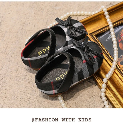 NEW Classic Winter Princess Shoes Baby Soft-solar Toddler Shoes Girl Children Plate Cloth Single Shoes 0-3 Years Old Bow Sandals