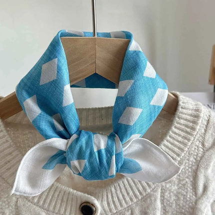 Spring and Summer New Women's Small Silk Scarf, Skin-Friendly and Comfortable Bohemian Small Square Scarf, European and American Versatile Flower Print Scarf, Scarf and Headband