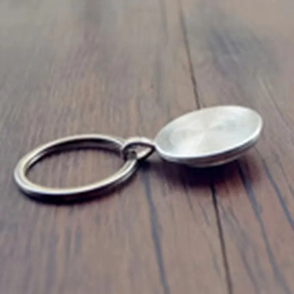 Retro tractor keychain - made of zinc alloy material, with a "self 46.51 meter" design, perfect for holiday gifts