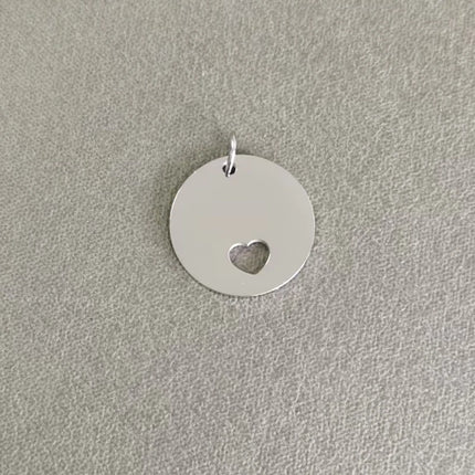 20Pcs/Lot Mirror Polished Stainless Steel Round Plate Charm With Inner Hollow Heart DIY Stamping Charms 20mm