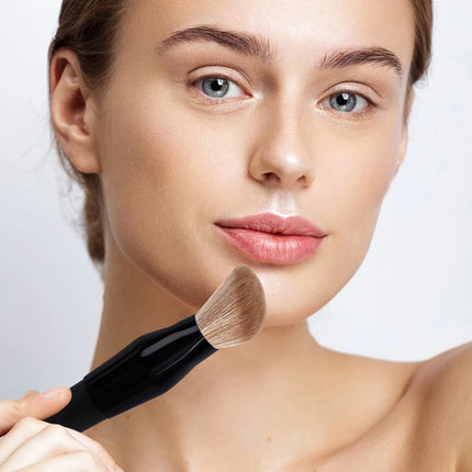 MAANGE Contoured Foundation Brush Foundation Makeup Brushes Face Brush For Liquid Or Cream Foundations Makeup Tool for Beauty