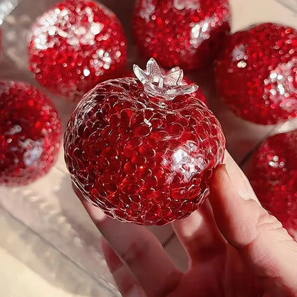 AHandcrafted Pomegranate-Shaped Stress Relief Ball Creative Malleable Durable Acrylic Squeeze Toy Fun Novelty Holiday Party Gift