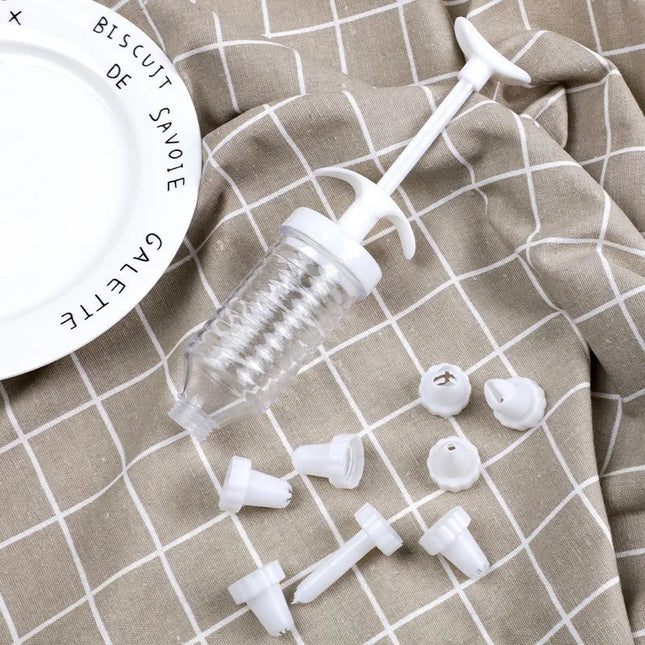 8pcs/Set Plastic Cream Squeezer Set Nozzle Dispenser Kitchen Icing Piping Tool with Various Nozzles for Cake Dessert Decoration