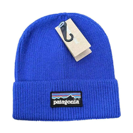 Unisex Knitted Wool Beanie / Bonnet Unisexe en Laine Tricotée