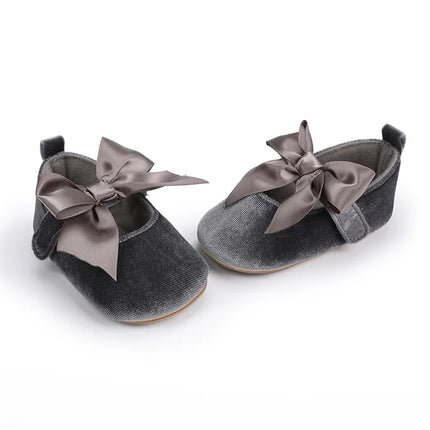 Spring and Autumn Baby Butterfly Knot Fashion Fluffy Princess Shoes 0-1 Year Old Baby Shoes Sneakers