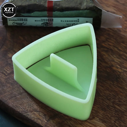 Creativ New DIY Sushi Mold Onigiri Rice Ball Food Press Triangular Sushi Maker Mold Sushi Kit Japanese Kitchen Bento Accessories