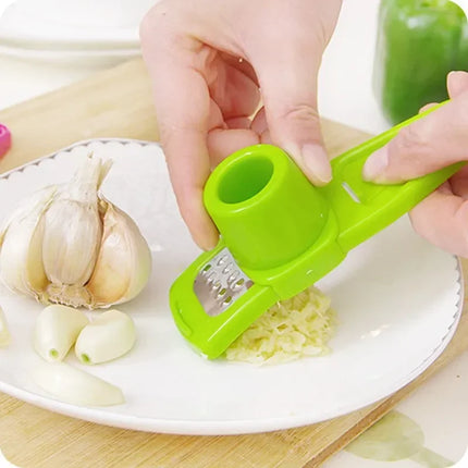 Ginger Garlic Crusher Press Garlic Grinding Grater Cutter Peeler Manual Garlic Mincer Chopping Tool Kitchen Accessories