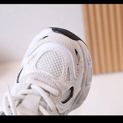 Kids Casual Sports Shoes with Thick Soles Boys Girls Fashion Versatile Sneakers 2024 New Children Mesh Breathable Running Shoes