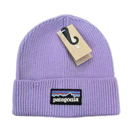 Unisex Knitted Wool Beanie / Bonnet Unisexe en Laine Tricotée