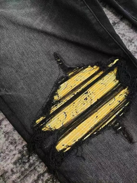 Men Yellow Ribbed Patches Distressed Jeans