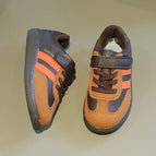Brown / 24