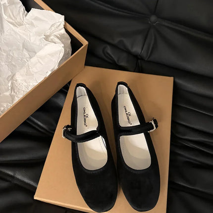 Vintage Flat Velvet Korean Style Mary's Single Shoes Women's 2024 New Spring Autumn Winter Red Warm Evening Shoes