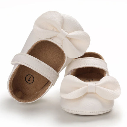 Baby Girl Casual and Comfortable Solid Color Mary Jane Shoes Lightweight and Non Slip Spring and Autumn Walking Shoes