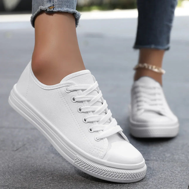 Low-Top Canvas Shoes for Women Spring 2025 Trendy Versatile Student Couple Cloth Shoes White Sneakers Plastic Sole Adult Footwear