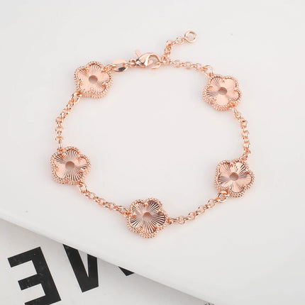 Hollow Metal Double sided Hollow Jewelry Set Sparkling Hot Selling Plum Blossom Jewelry Set Creative New Design For Women Clover
