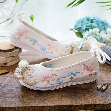 Chasing Moon Hot Sale Of The Season New Style Ming Dynasty Hanfu Shoes National Style Upturned Head Cotton Shoes Ancient Wedding