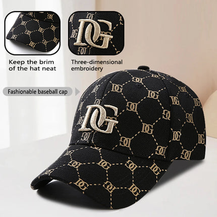 The New Korean Version of the Printed Letter Embroidered Cap, a Trendy All-Match Big-Head Baseball Cap for Men and Women That Makes the Face Look Smaller