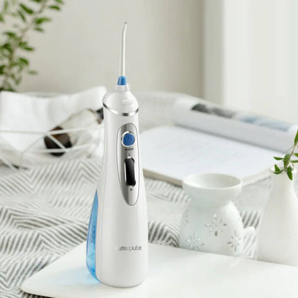 Waterpulse oral irrigator, dental floss irrigator, tooth cleaner 240ML, 3-speed adjustable, 2000mAh, 4 replacement nozzles
