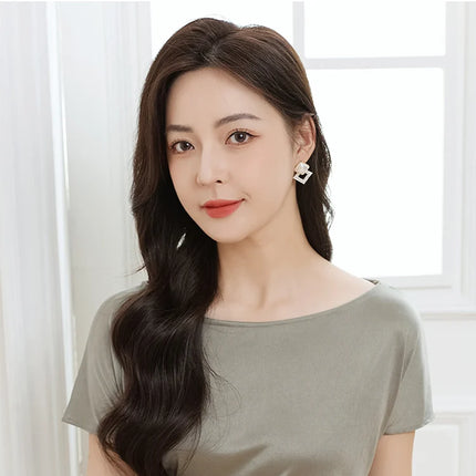 Summer women's short sleeved acetate fabric high-end knitted women's T-shirt thin European style hot selling women's T-shirt