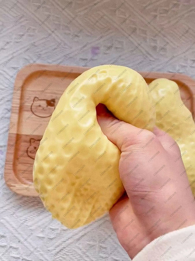 Peanut Stress Ball Crunchy Squeeze Ball Squishy Toy Buttery-Soft Feel Fidget Toy ASMR Sensory Anti Stress Toys for Kids & Adults