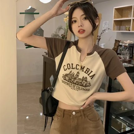 2023 New Summer Women's T-shirt American Style Vintage Design Sensibility Cropped Student Top Trendy V-neck Short Sleeves