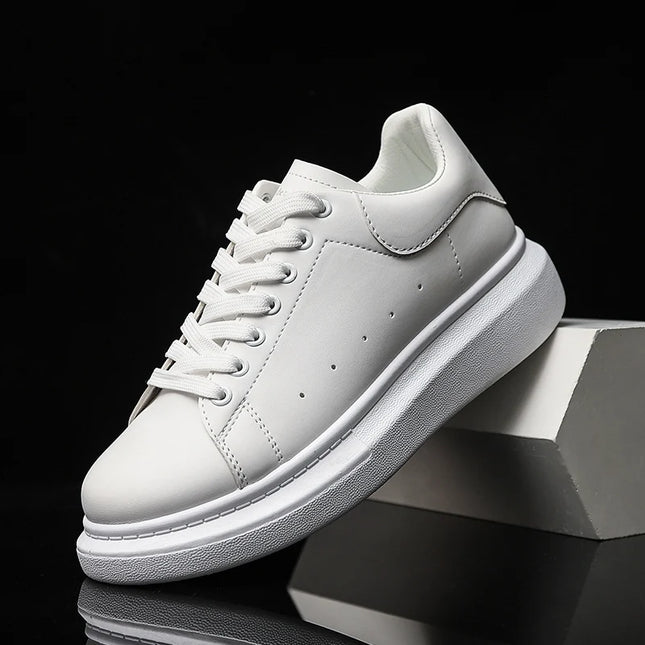 Classic Little White Shoes for Men's Casual Sports Shoes Leather Women Thick bottom Board Shoes Student Sneaker Skate Shoes