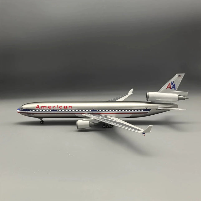1:130 Scale plane model American MD-11 Toy planes 47cm resin Airplanes Model Kit With Lights And Wooden Base Collected Gift