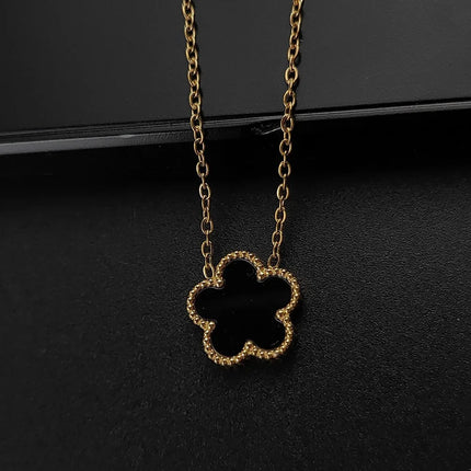 Fashlonable Womens Flve Leaf Flower Gold Plated Pendant Necklace For Women Temperament Llght Luxury Hlgh Quallty Clavicle Chain