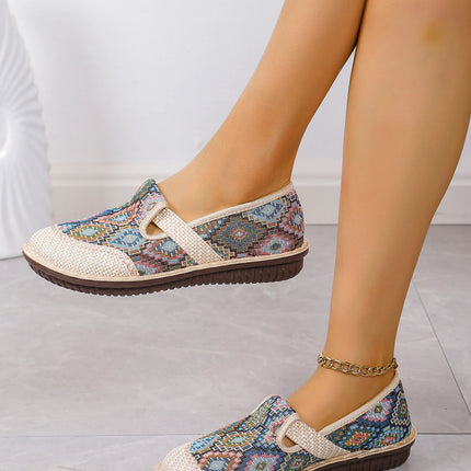 Super light shoes Women's shoes casual sports shoes are versatile They are soft-soled anti-slip and ethnic-style free shippiing