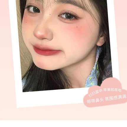 HISYI three-color blush matte natural nude makeup brightens the appearance and brightens the color. Three-color blush plate