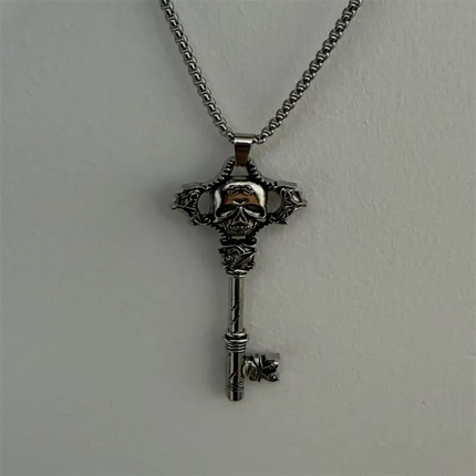 Vintage Cross Pendant Necklace Unisex Versatile Simple Long Sweater Chain Hip Hop Accessory