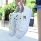 WHITE / 40