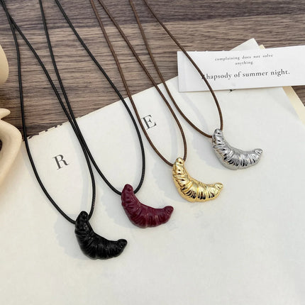 LATS Simple Cow Horn Long Necklace for Women Leather Rope Light Luxury Sweater Chain Fashion Jewelry Accessories Wholesale
