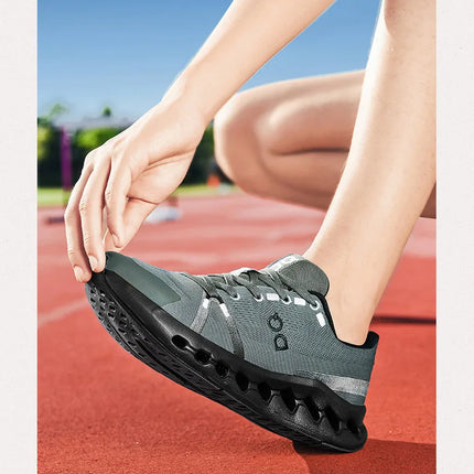 Men's Running Shoes Breathable Lightweight Comfortable Soft Bottom Casual Sports Sneakers Fashionable Shock Absorption