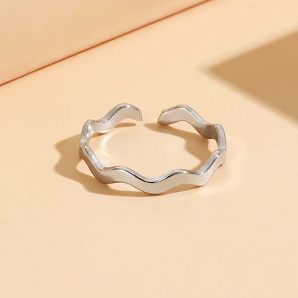 New Fashion Stainless Steel Wave Open Rings for Women Female Adjustable Geometric Möbius Rings Non-fading Jewelry Gift Wholesale