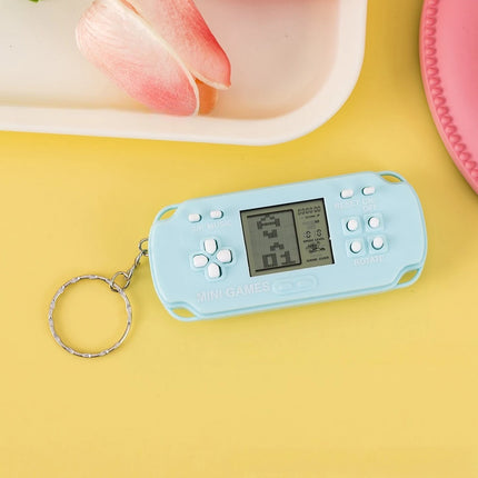 Hot Selling Mini Handheld Game Keychain Classic Tetris Retro Pocket Electronic Game Machine 26 Games Surprise Gift