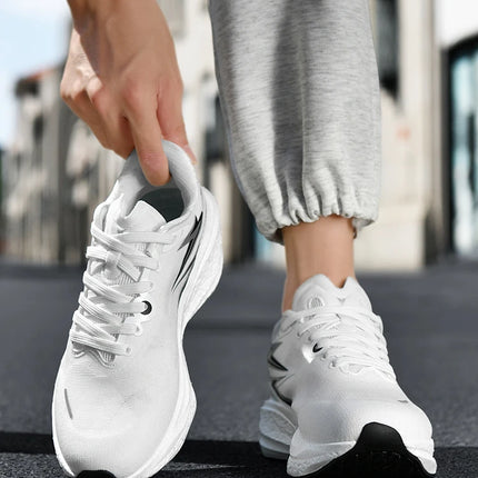 Running shoes for Outdoor use, Fashionable for Both Men and Women, Comfortable and Breathable sports and Casual shoes. black 10