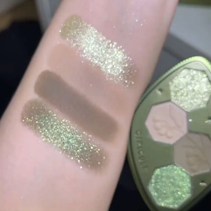 Girlcult Hallucination Eyeshadow Palette 60 Dongchong,Hallucination Powder Texture,Fine-Milled Pigmentation,Dimensional Blending