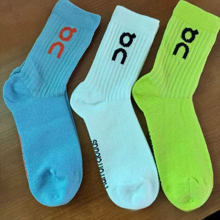 New Fashionable Couple Socks Mid-Calf 3 Pairs Pure Color Sporty Cotton Socks for Men And Women Suitable for All Seasons
