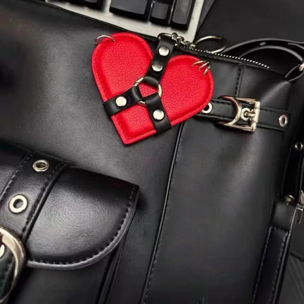 Fashion Y2K Rivet Heart Bag Charm Punk Gothic Leather Heart Keychain Black Red Bag Pendant Bag Hanging