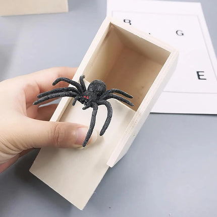 Spider Prank Box Wooden Prank Toy & Jump Scare Prank Realistic Jumping Spider Surprise Funny Gag Toy for Kid Halloween Xmas Gift