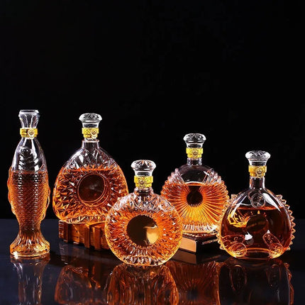 Novelty Design Multi Styles Barware Wine Glass Bottle 250-1000ml Lead-free Glass Whiskey Decanters for Liquor Scotch Bourbon