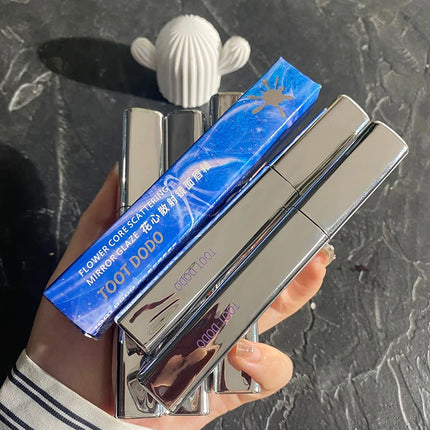 1Pc Moisturizing Color Displaying Watery Shine For Floral Center Mirror Lip Gloss - Bright Non Oily Beautiful Hydrated Lips