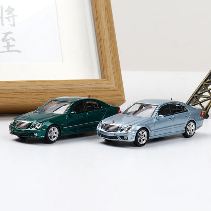 King Model 1:64 E63 W211 Alloy Car Diecasts & Toy Vehicles Car Model Miniature Scale Model Car Toys For Children
